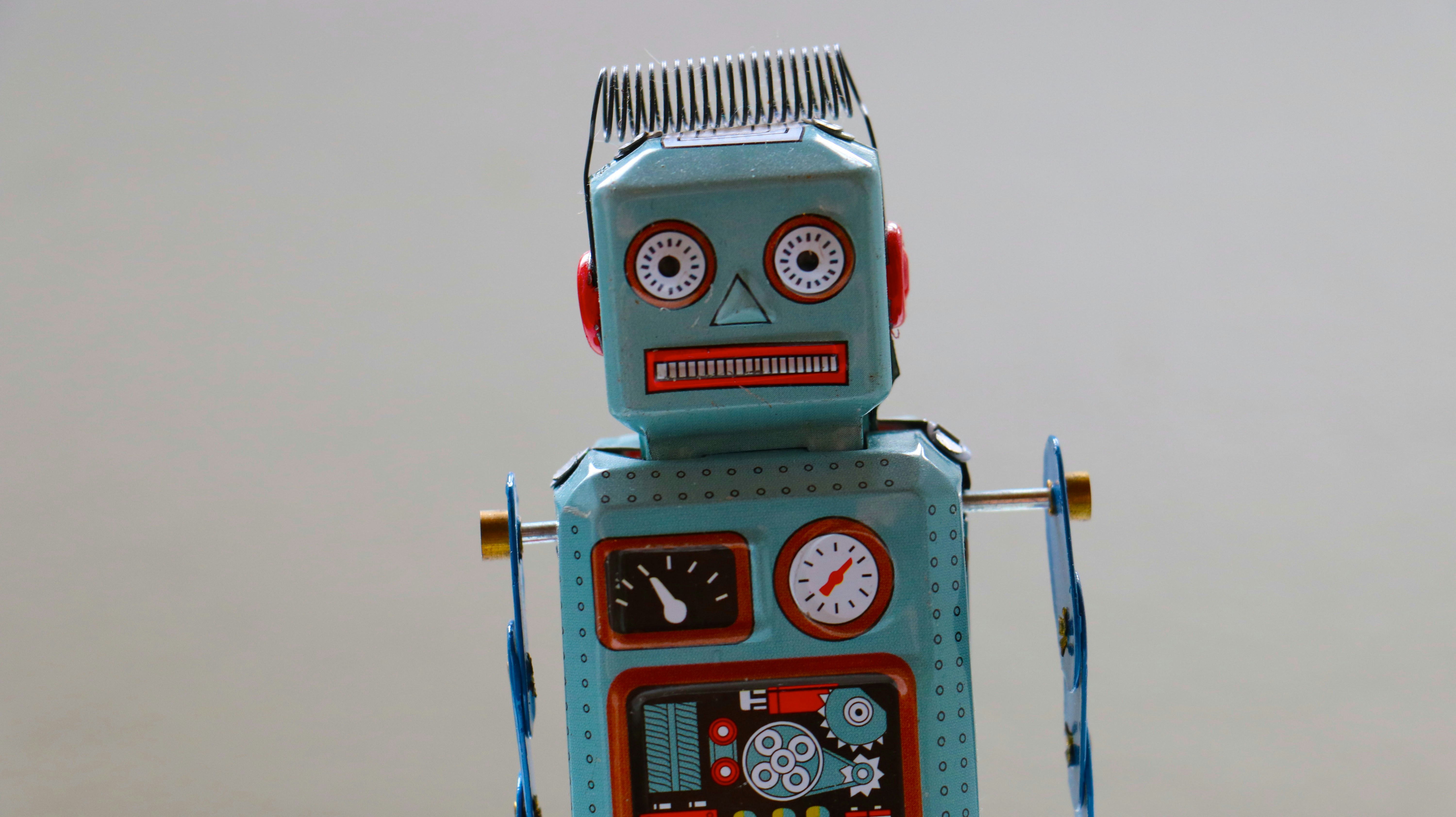 Photo by <a href="https://unsplash.com/@rocknrollmonkey?utm_content=creditCopyText&utm_medium=referral&utm_source=unsplash">Rock'n Roll Monkey</a> on <a href="https://unsplash.com/photos/blue-plastic-robot-toy-R4WCbazrD1g">Unsplash</a>